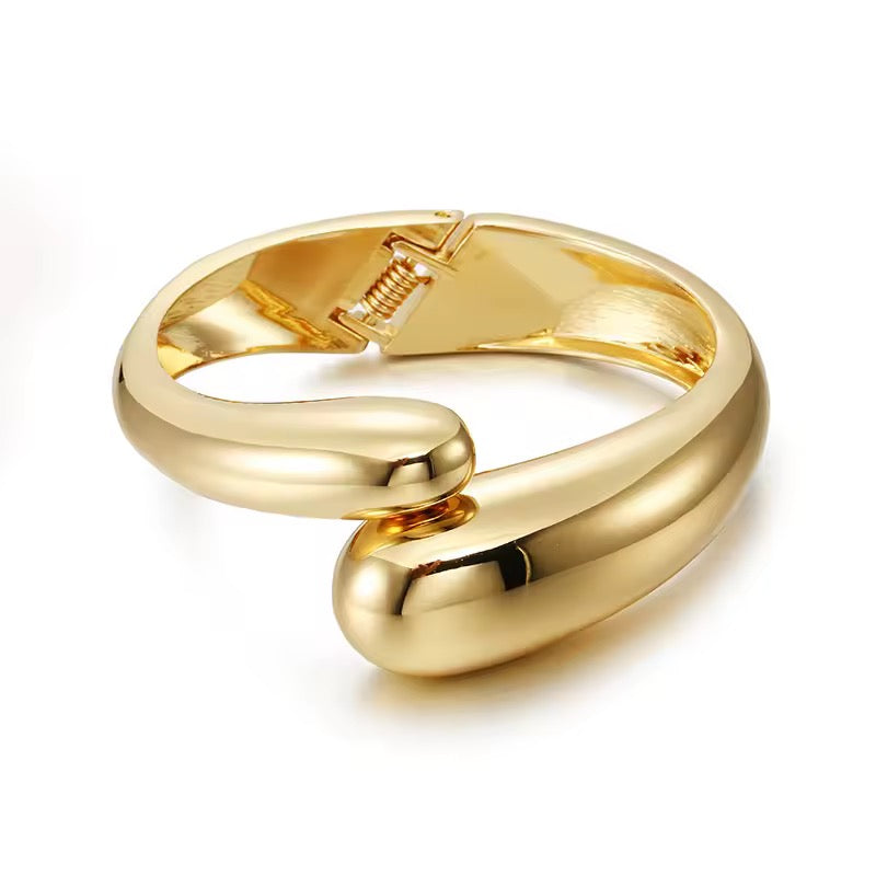 The Arabella Cuff